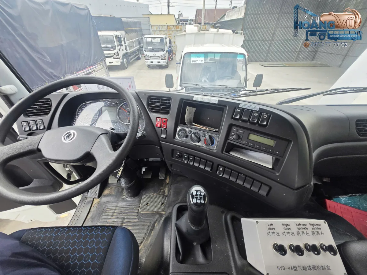 Xe Bồn Nước Dongfeng 14 Khối Nhập Khẩu (Xi-Téc Phun Nước Tưới Cây Rửa Đường) - hình 8