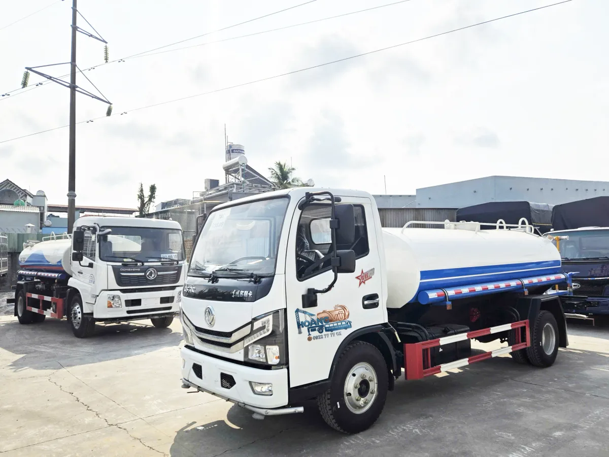 Xe Bồn Nước Dongfeng 5.3 Khối Nhập Khẩu (Xi-Téc Phun Nước Tưới Cây Rửa Đường) - hình 4