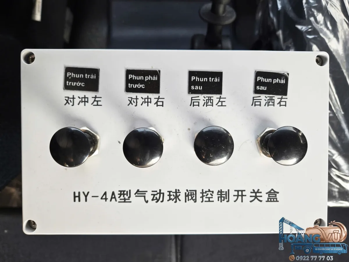 Xe Bồn Nước Dongfeng 9 Khối Nhập Khẩu (Xi-Téc Phun Nước Tưới Cây Rửa Đường) - hình 9