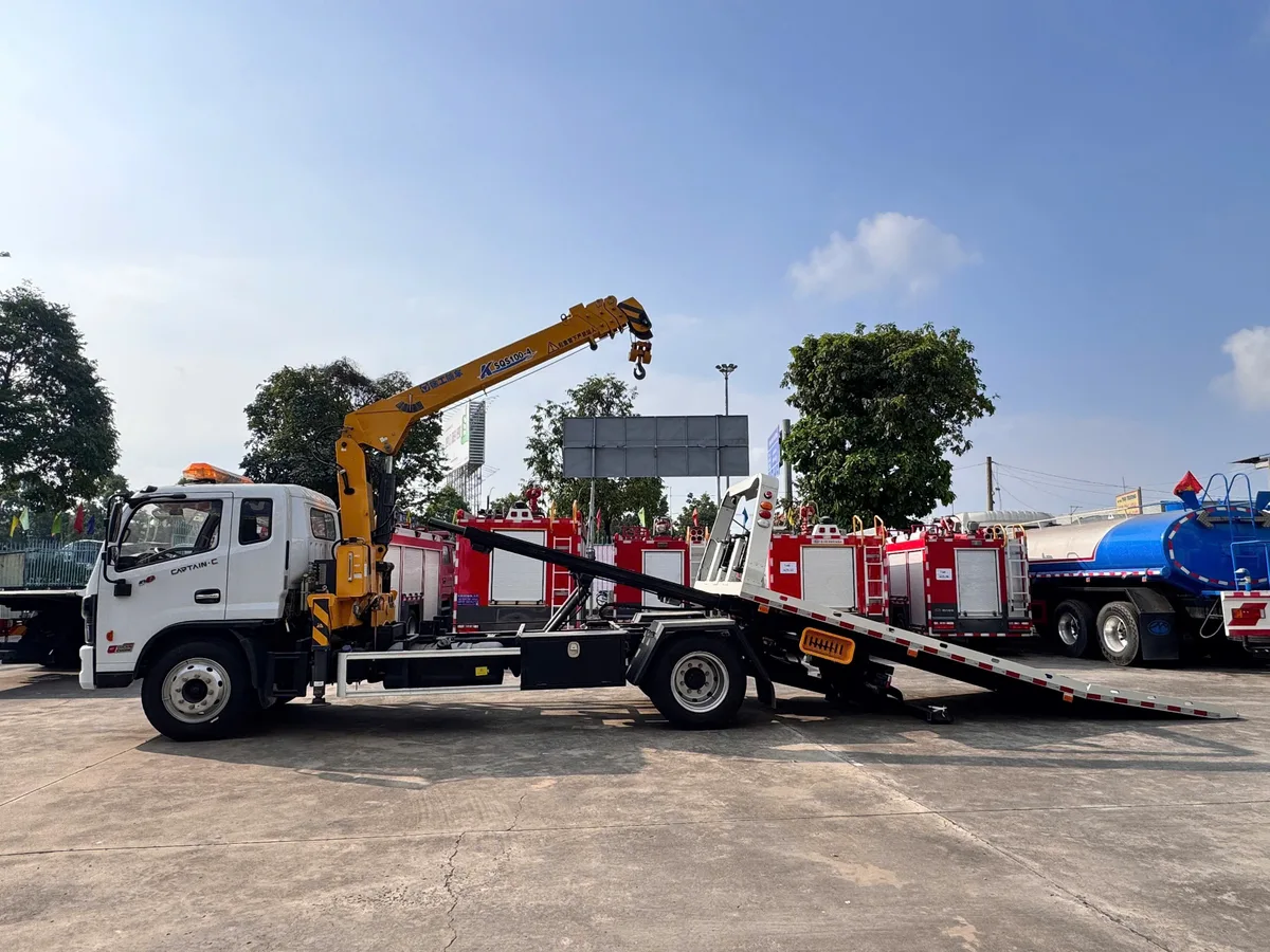 Xe Cứu Hộ Giao Thông 3 Chức Năng Dongfeng (Cẩu Thước XCMG, Sàn Trượt & Càng Kéo) - hình 4