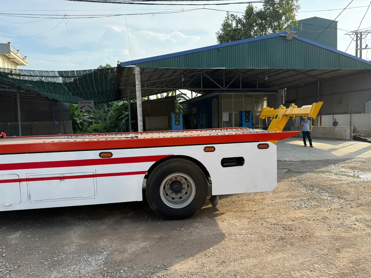 Xe Cứu Hộ Giao Thông 3 Chức Năng Chenglong M3 Gắn Cẩu Gập XCMG 6.3 Tấn - hình 4