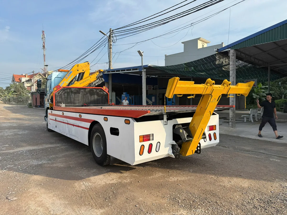 Xe Cứu Hộ Giao Thông 3 Chức Năng Chenglong M3 Gắn Cẩu Gập XCMG 6.3 Tấn - hình 5