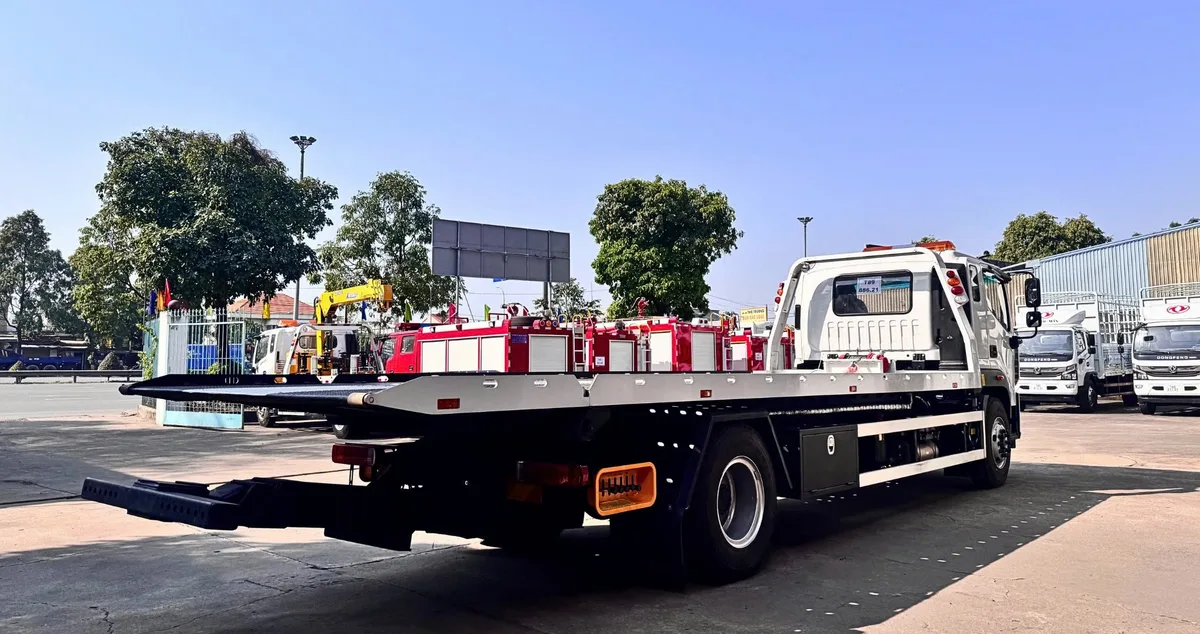 Xe Cứu Hộ Giao Thông 2 Chức Năng Foton 3.95 Tấn Sàn Dài 7.8M (HTW5180TQZPB) - hình 6