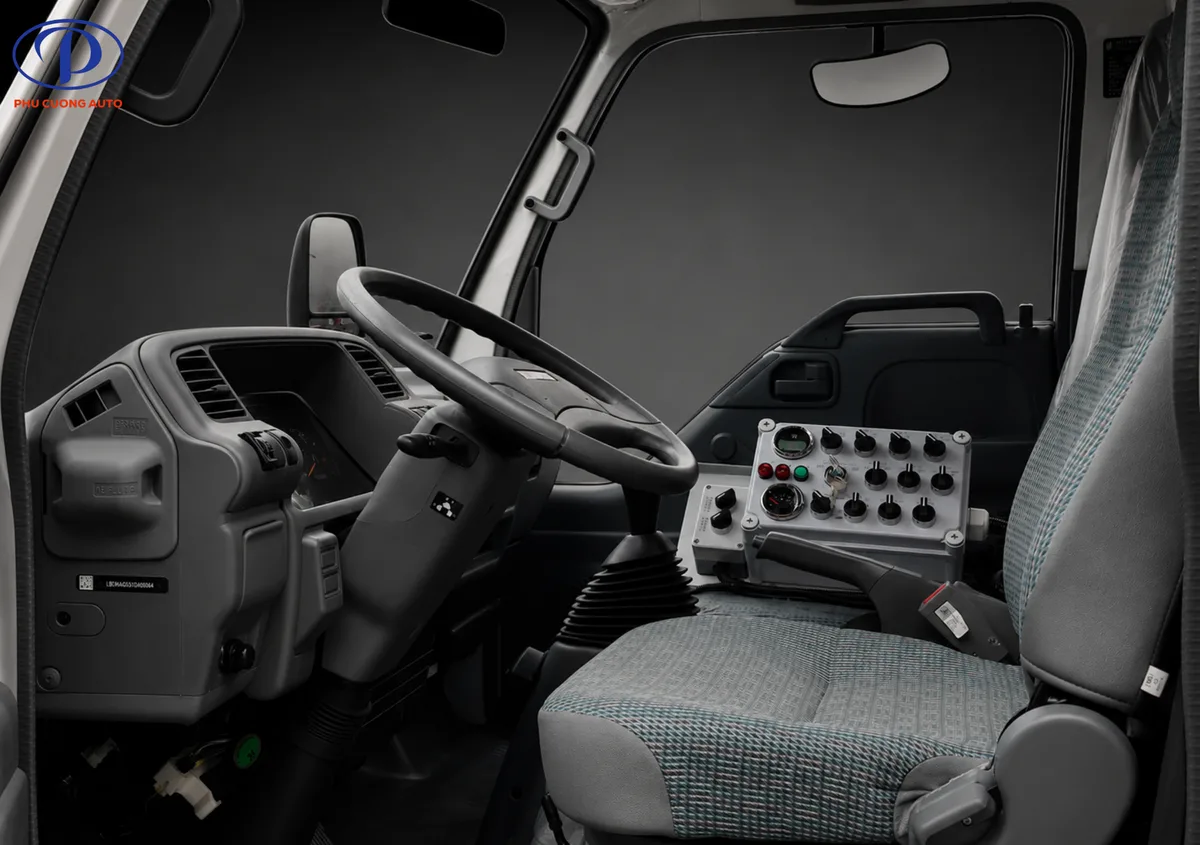Xe Quét Đường Hút Bụi Isuzu (Mã Kiểu Loại RLQ5070TSLQ) - hình 4